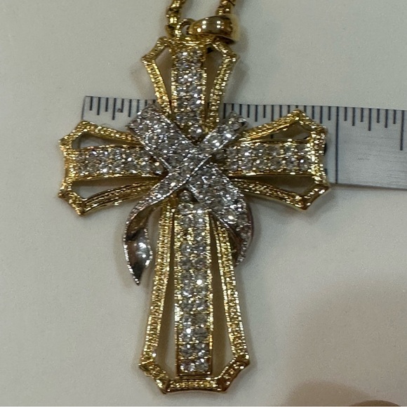 CROSS Large 3.25" Gold Tone Crystal Cross Necklace – Lightweight Statement Piece - Picture 9 of 12